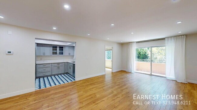 Foto del edificio - 6752 Hillpark Dr