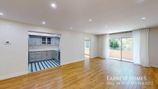 Building Photo - 6752 Hillpark Dr