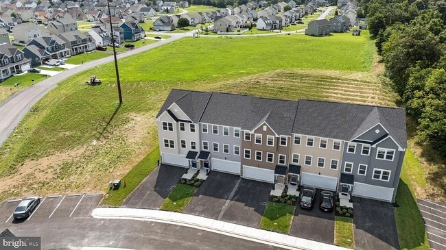 Building Photo - 79 Elmiraj Ct