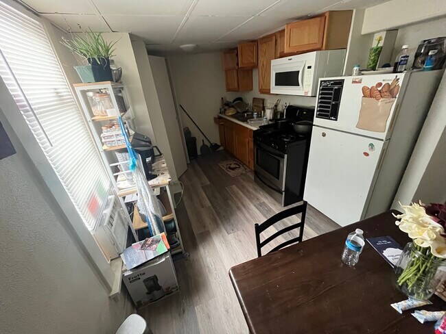 Cocina - 773 Garrison Ave