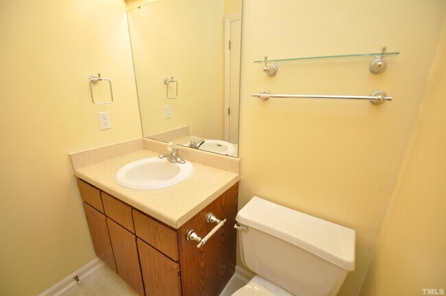 Foto del edificio - 6202 Deerwood Pl