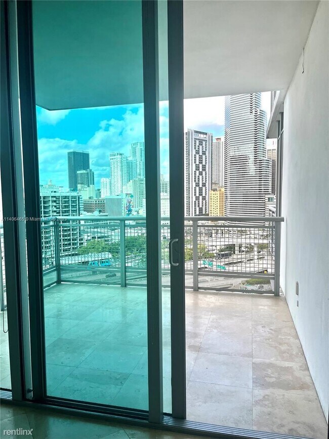 Foto del edificio - 1 br, 1 bath Condo - 350 S Miami Ave Apt 1611