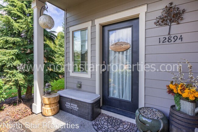 Foto del edificio - 2 br, 2.5 bath House - 12894 Boones Ferry ...