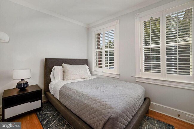 Foto del edificio - 3348 Prospect St NW