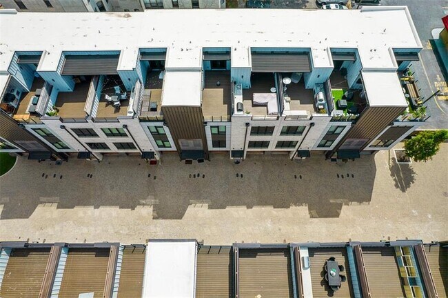 Foto del edificio - 102 Cityview Ct NE