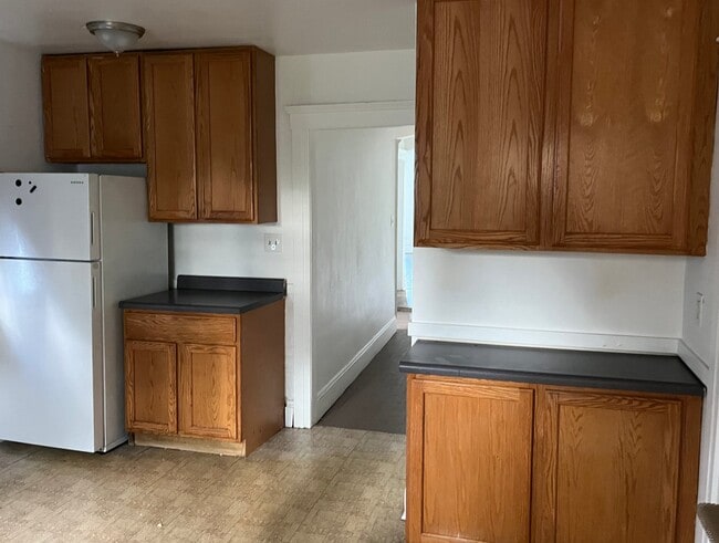 Building Photo - 309 3rd St