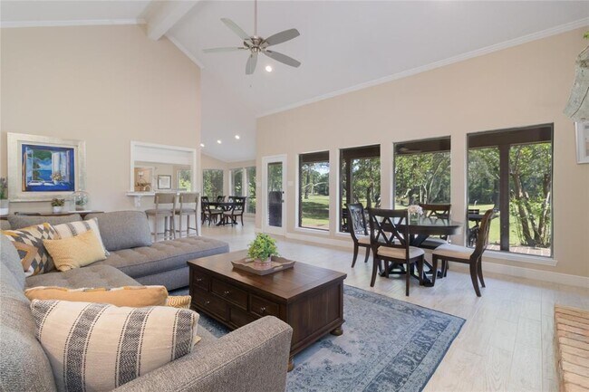 Building Photo - 4607 Breezy Point Dr