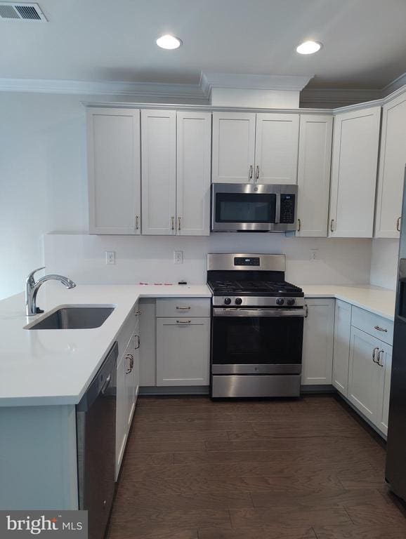 Building Photo - 220 Charles Ellis Dr