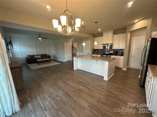 Foto del edificio - 1539 Spruce Ln