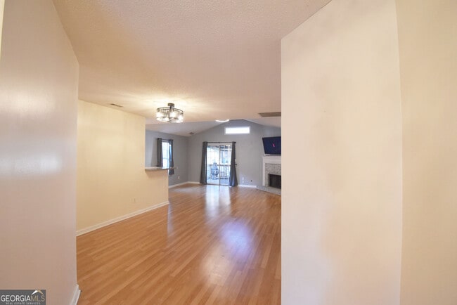 Building Photo - 715 S Fairfield Dr