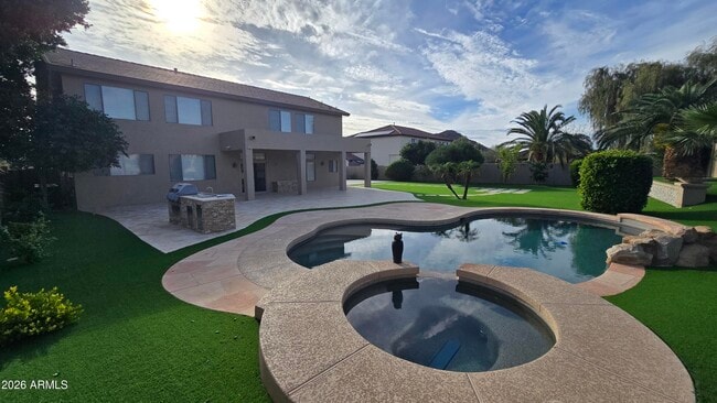 Foto del edificio - 9658 W Pinnacle Vista Dr