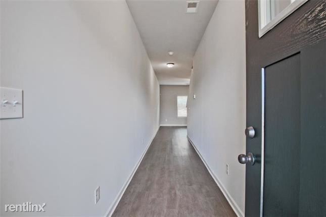 Building Photo - 3 br, 2 bath House - 1024 Mcconaughy Court