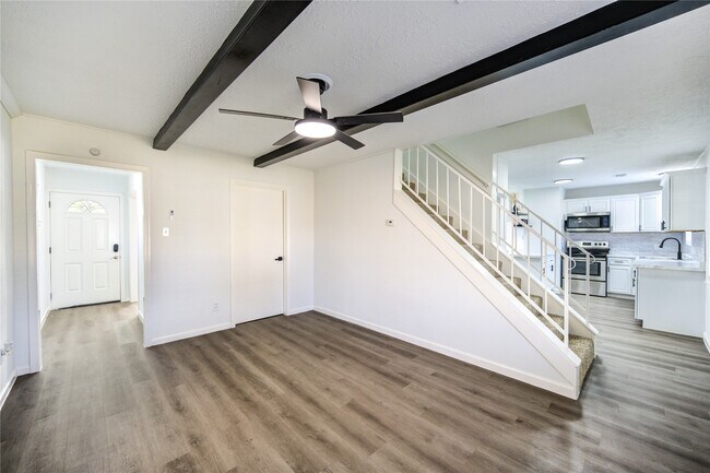 Building Photo - 12127 Palmton St