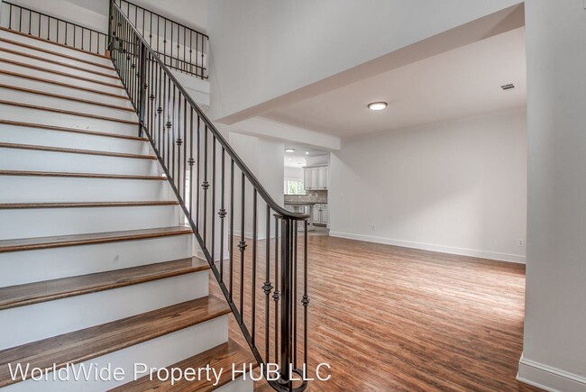 Building Photo - 4 br, 3 bath House - 428 Forest Hill Irene