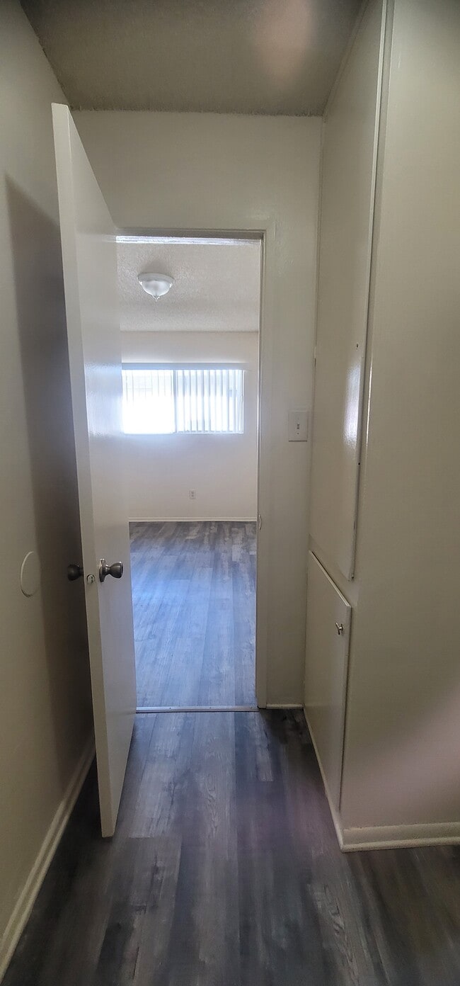 Foto del edificio - 7575 21st St