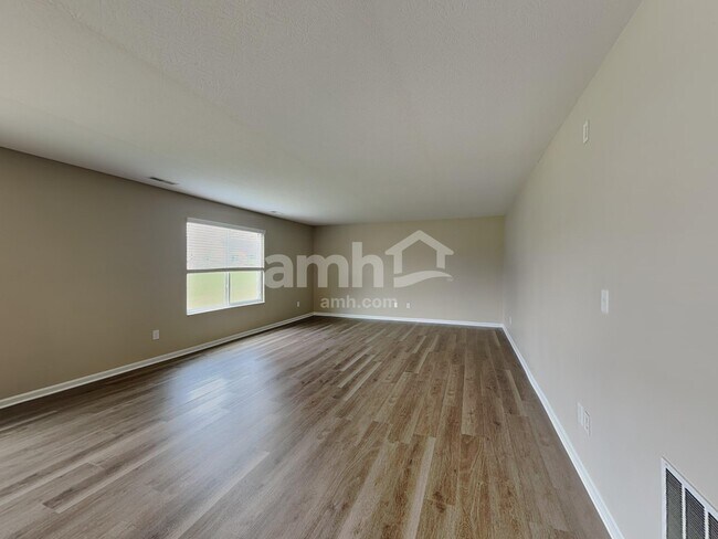 Foto del edificio - 9694 Ridge Xing