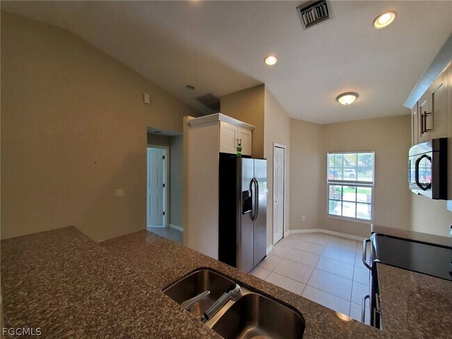 Foto del edificio - 4701 SE 4th Pl