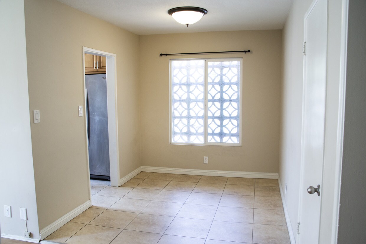 5462 Barton Ave Unit 4, Los Angeles, CA 90038 Apartments in Los