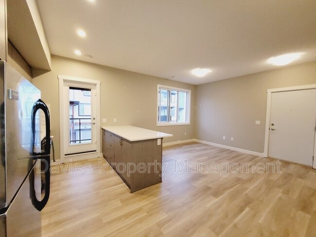 Building Photo - 446 Allard Blvd SW