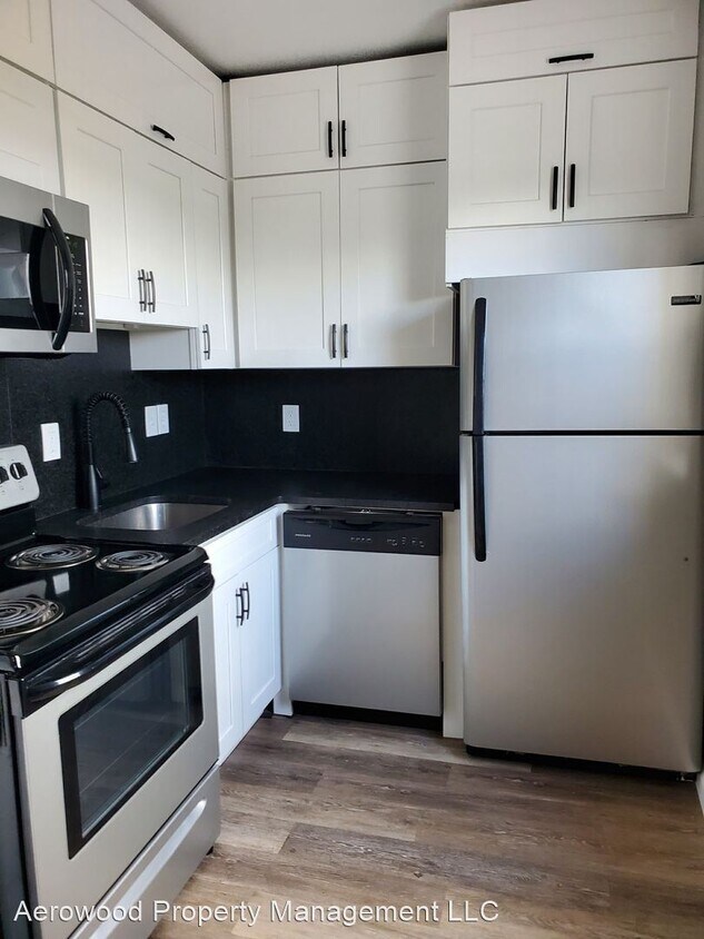 Foto principal - 1401 S Broadway