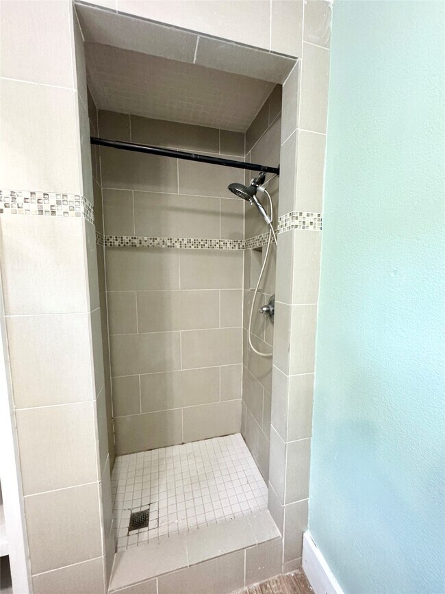 Foto del edificio - 728 W 21st St