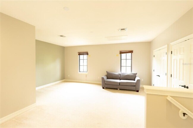 Foto del edificio - 1451 Stickley Ave