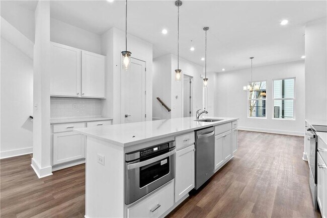 Foto del edificio - 515 Motivation Cir NW