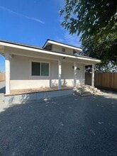 Building Photo - 30566 Ivy Rd