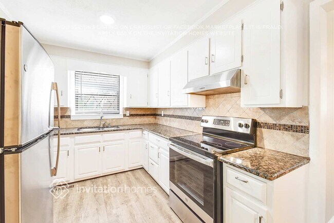Building Photo - 3938 Somerdale Ln
