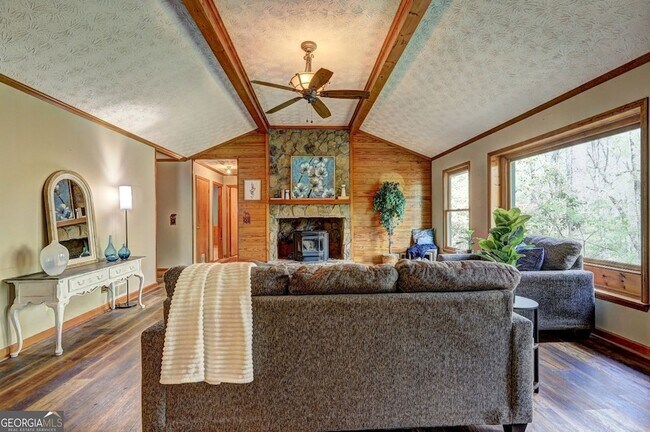 Foto del edificio - 3452 Monica Ln SW