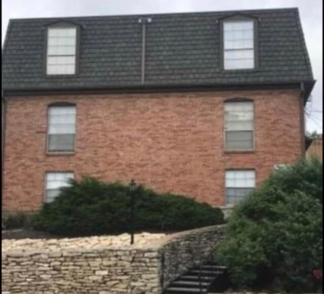 Foto del edificio - 4732 Belleview Ave