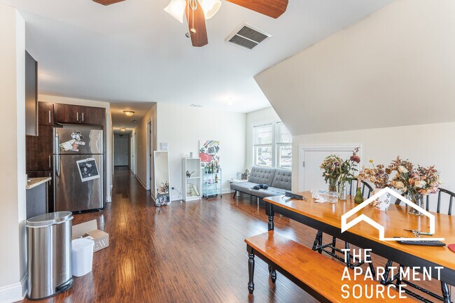 Foto del edificio - 3047 N Kimball Ave