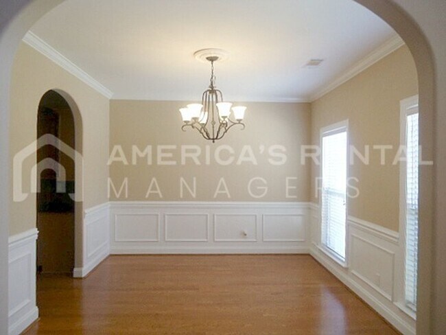 Foto del edificio - DEPOSIT PENDING! Home in Birmingham View w...
