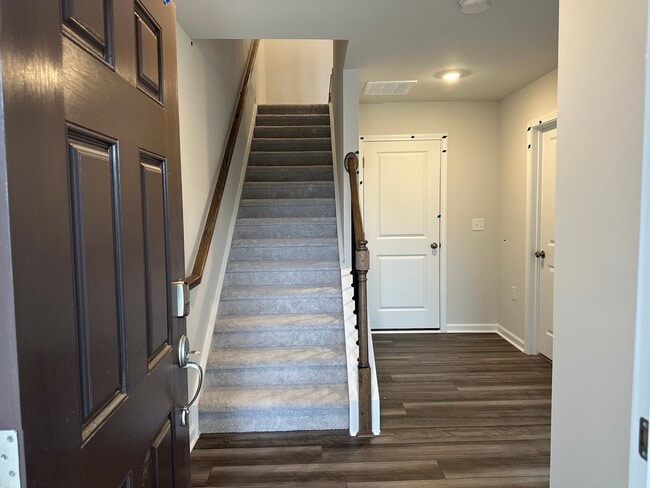 Foto del edificio - 2517 Kasota Ln