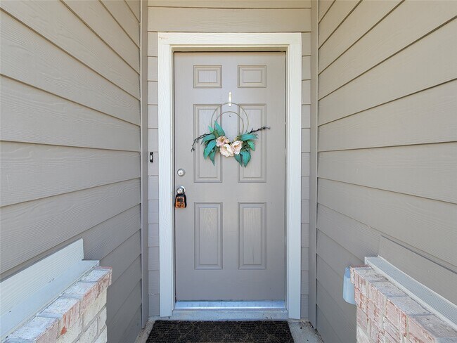 Building Photo - 10037 Swift Fox Ct