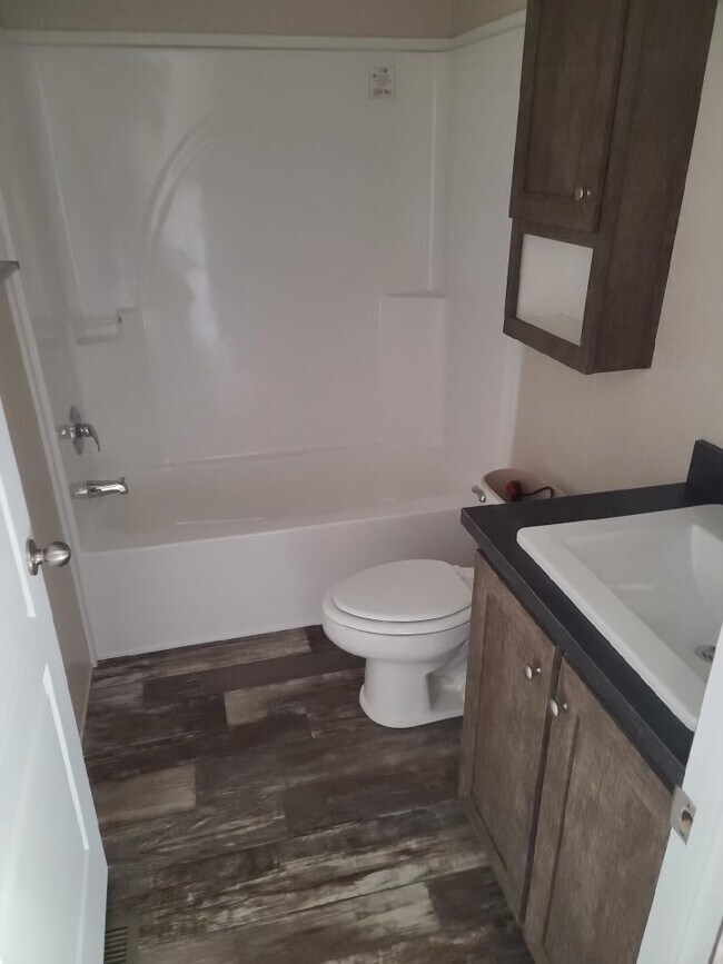 Foto del edificio - 57 Arbor St