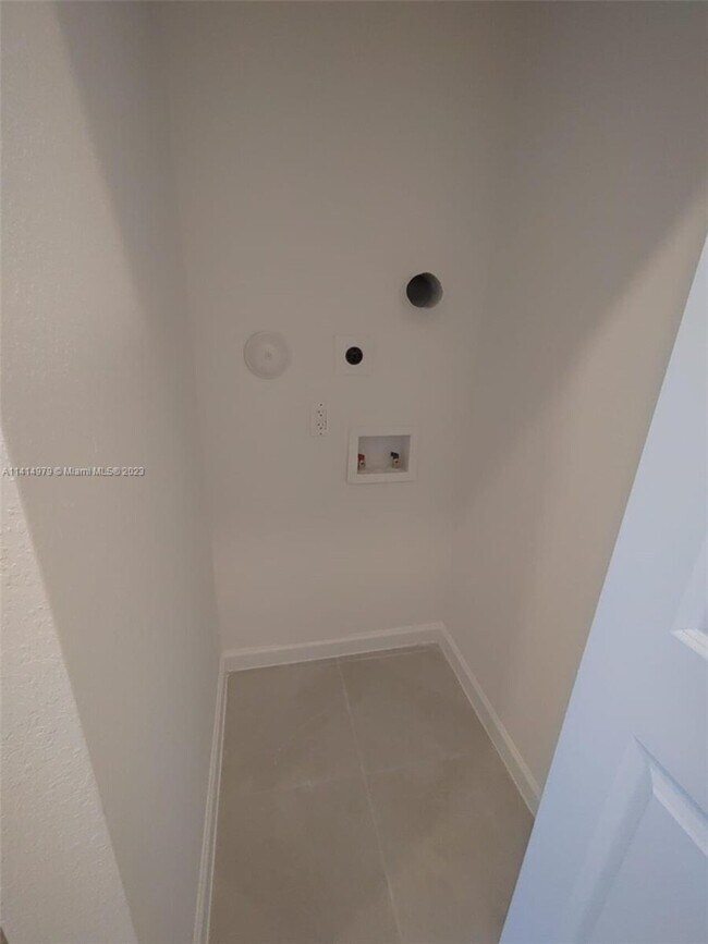 Building Photo - $2,600 11723 SW 246 Terr CORSICA