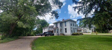 Building Photo - 140 S Prince St