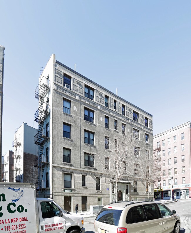 Foto del edificio - 260 E 194th