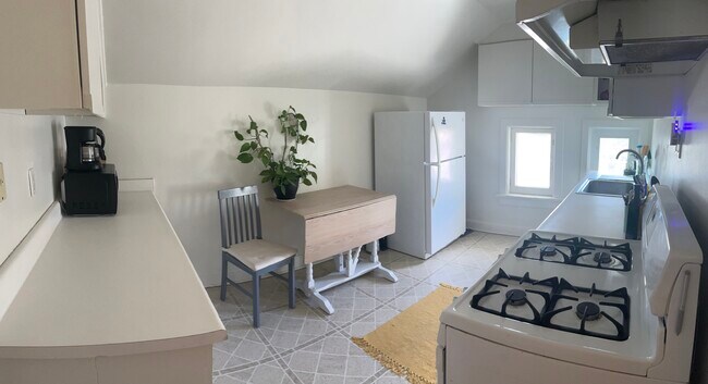 Foto del edificio - 717 N Emerson St