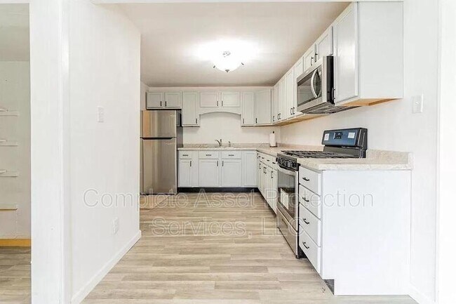 Foto del edificio - 1431 Brown Ave