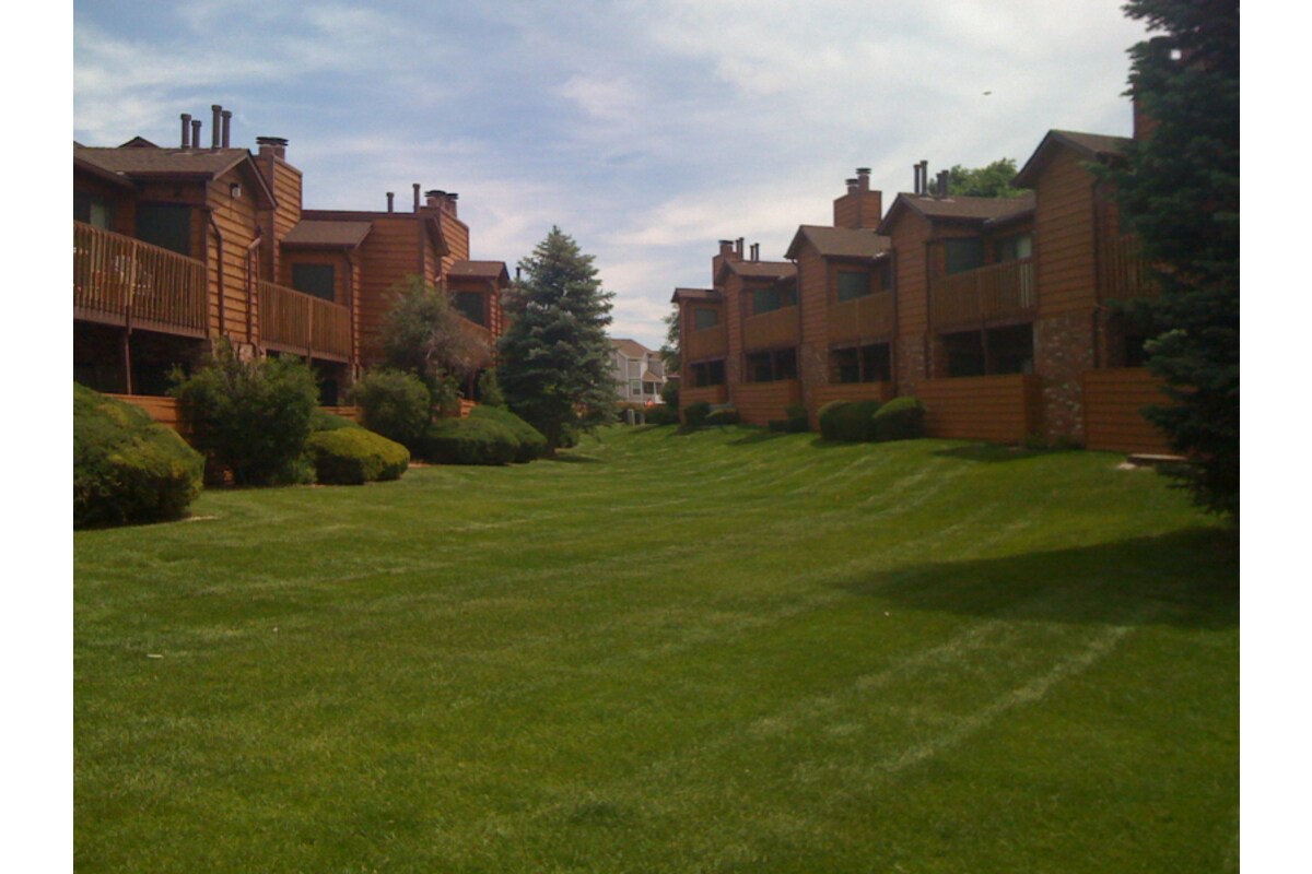 Foto principal - 2273 S Buckley Rd