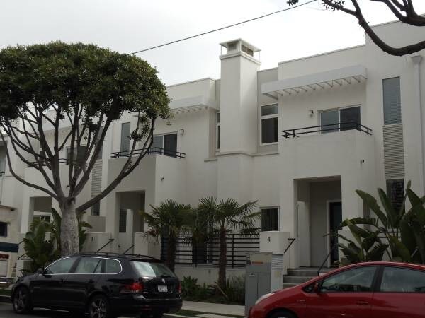 Condo building - 1804 10th St