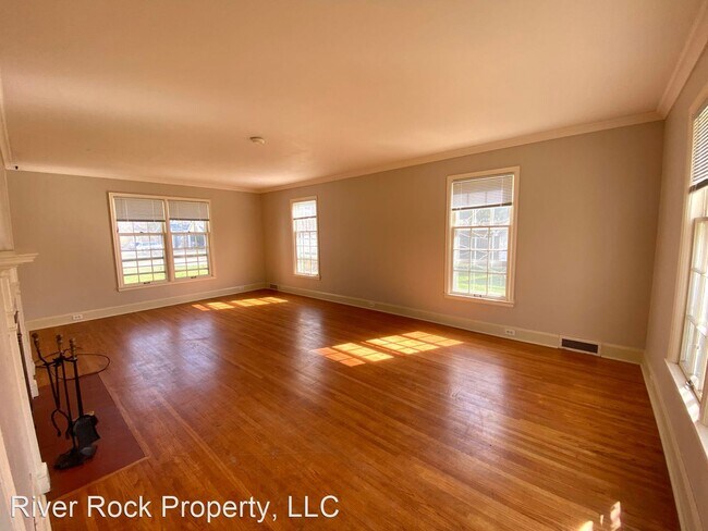 Building Photo - 4 br, 2.5 bath House - 1215 14th Avenue North