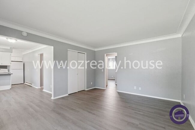 Building Photo - 1733 Christian Ave