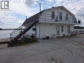 Building Photo - 4 Wahneta Ave