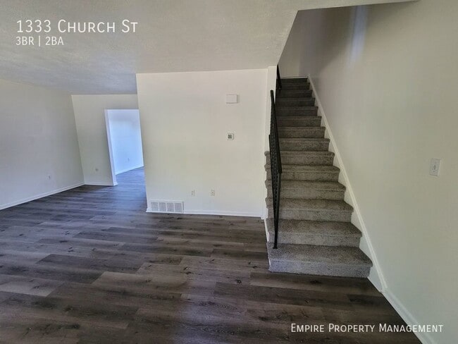 Building Photo - 1333 Church St