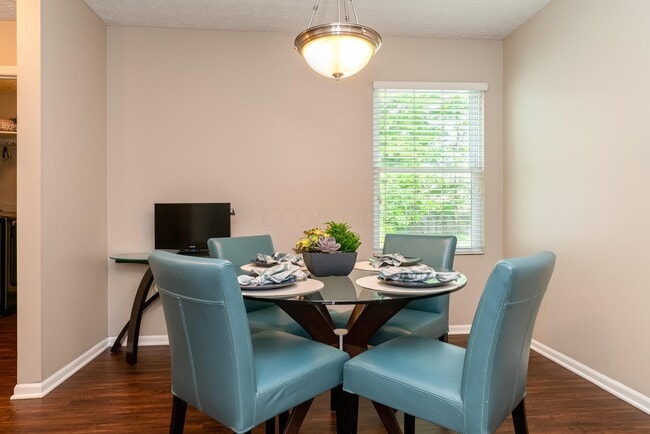 Foto del edificio - 4105 Sweet Shadow Ave