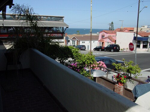 Balcony view - 200 Longfellow Ave