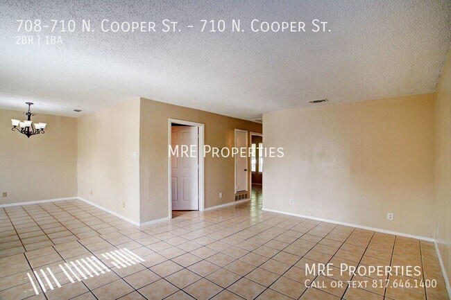 Foto del edificio - 708-710 N. Cooper St.-710 N. Cooper St.